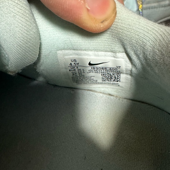 Nike Sabrina 3 Gs 4.5/women’s. 6  Blueprint Kids  Basketball Shoes IB3088-400 - Picture 6 of 6